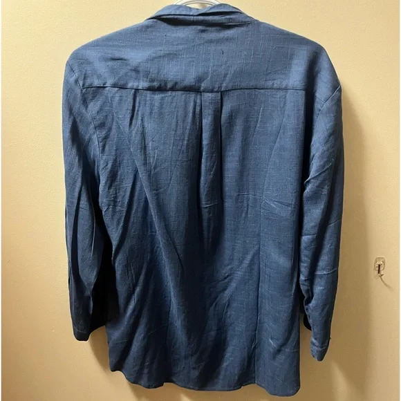 Blue button-up - Picture 2 of 2